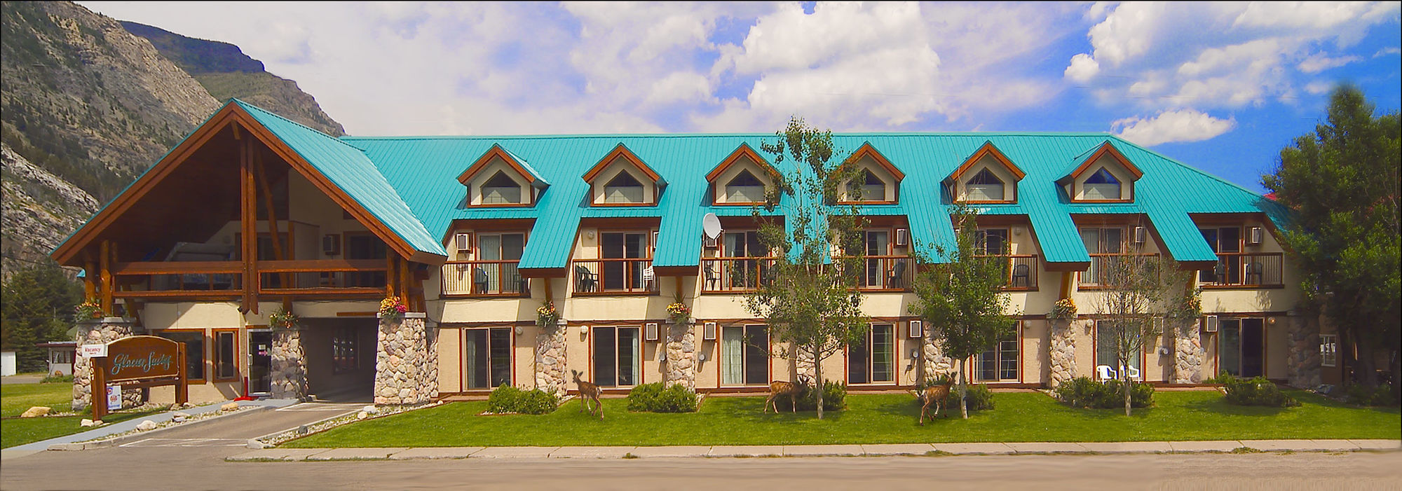 Waterton Glacier Suites ภายนอก รูปภาพ